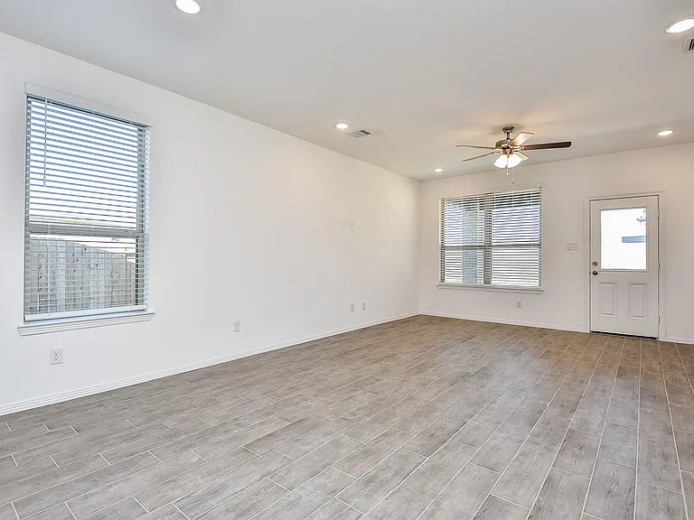 23002 Undertaken Path Dr — Photo 13