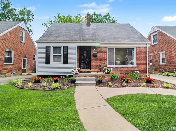 2912 N Wilson Ave, Royal Oak, MI 48073