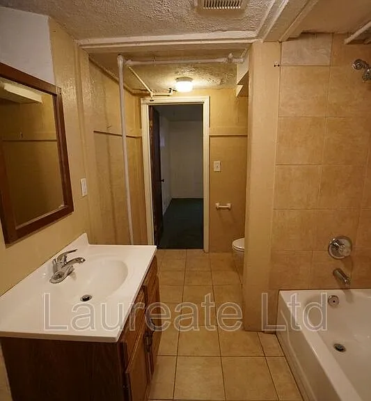 1301 Tennyson St — Photo 8