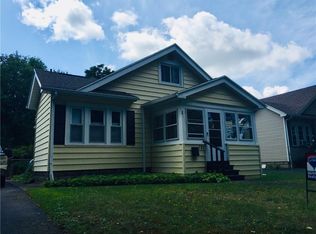 121 Lakeshire Rd, Rochester, NY 14612