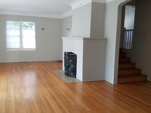 Living room with gas fireplace