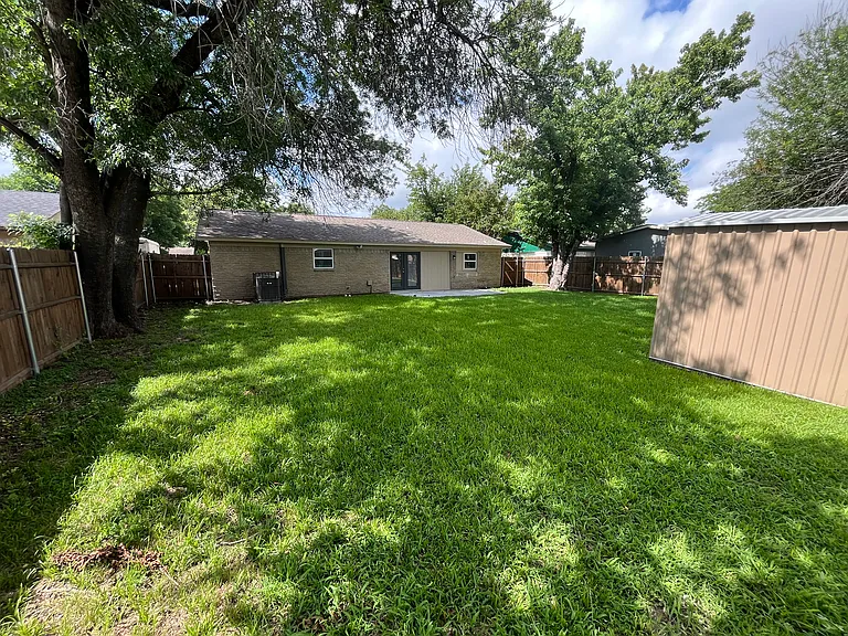 1009 Foxe Basin Dr — Photo 18