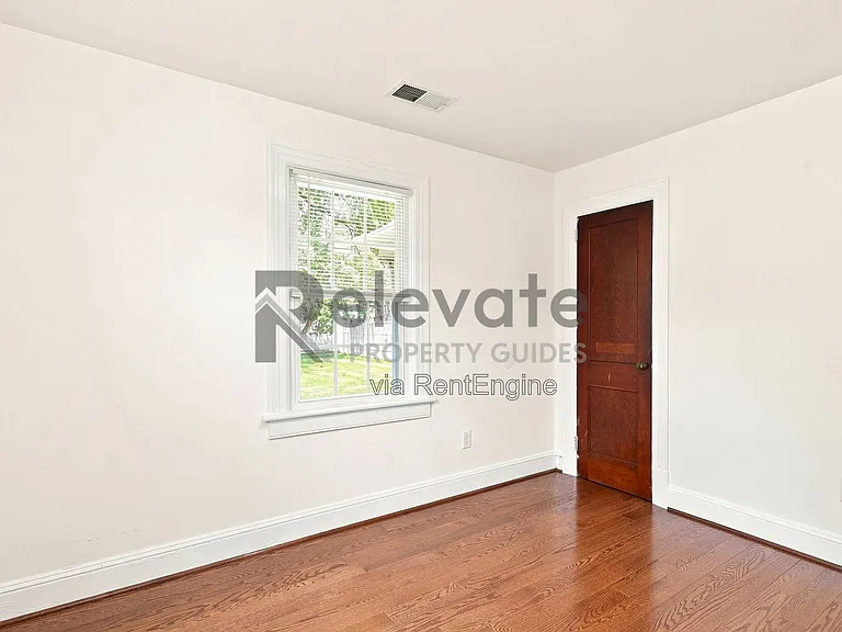 400 Dupuy Ave — Photo 11