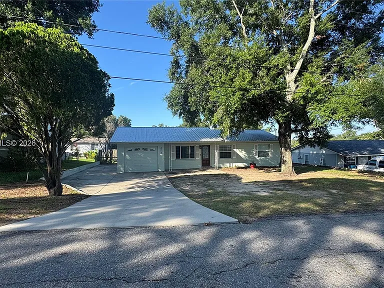 322 W Sample Ave — Photo 2