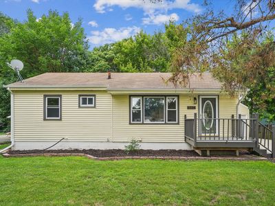 1724 E 29th St, Des Moines, IA, 50317
