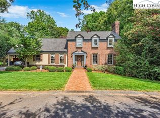 477 Hawthorne Rd, Elkin, NC 28621