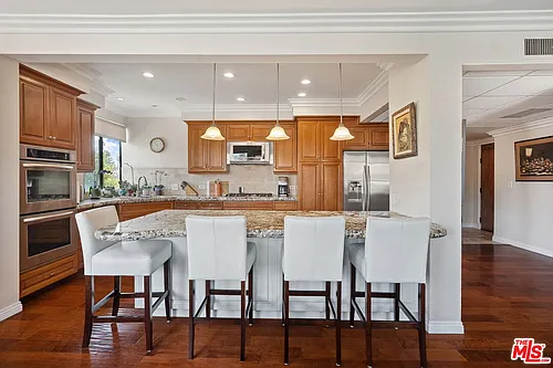 12115 San Vicente Blvd Photo 1