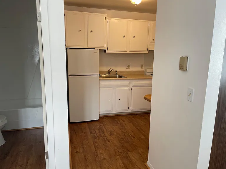 2800 Williamson Rd — Photo 2