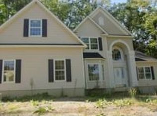 2 Pond Ridge Xing, Newburgh, NY 12550