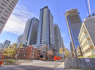 117 Broadway Ave #706, Toronto, ON M4P 1V2
