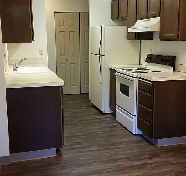 Cedars Apartments — Photo 3