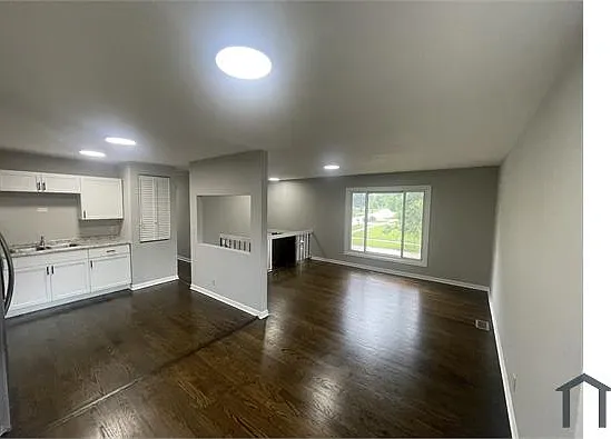 4 bed, 1800 sqft, $2,800 — Photo 3