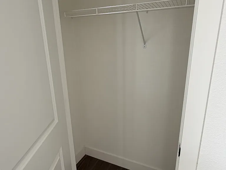470 E Jessop Ave — Photo 14