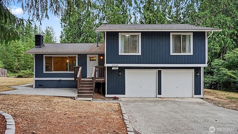 2nd image of 10220 319th Avenue NE
