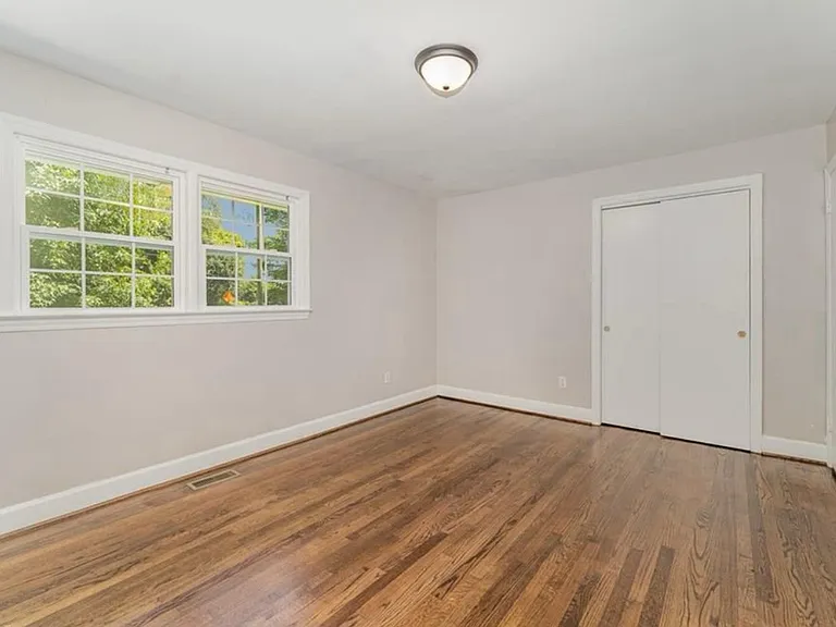 3035 Ridgemeadow Dr — Photo 9