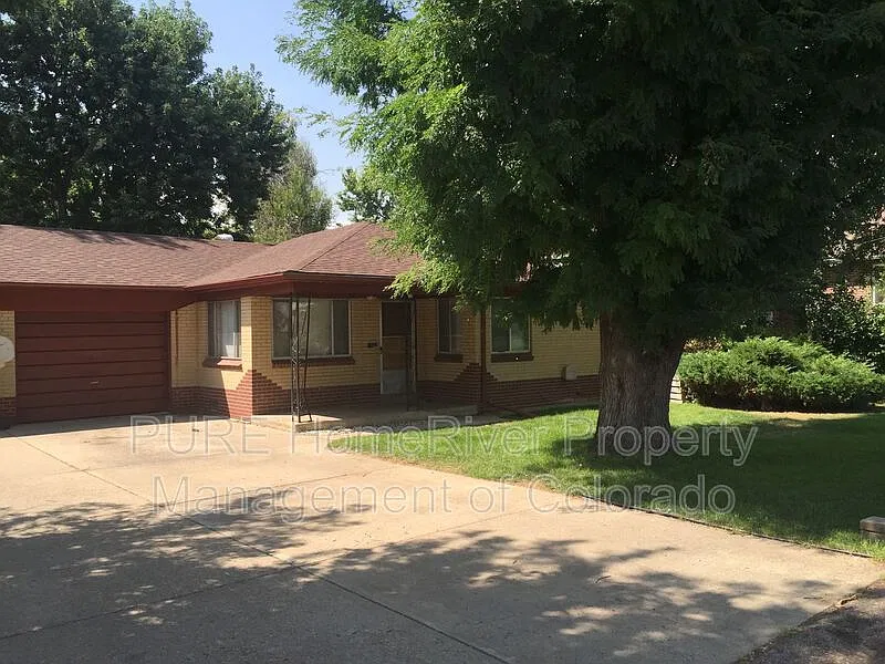 2 bed, 1.0 bath, 800 sqft, $2,250 — Photo 1