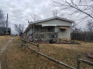 3 Valley Rd, Marion, KS 66861