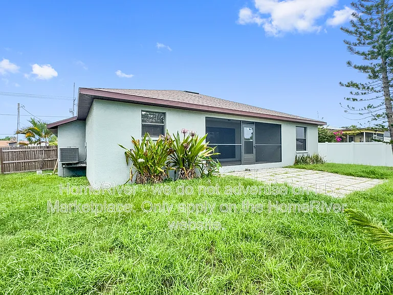 544 Flamingo Dr — Photo 15