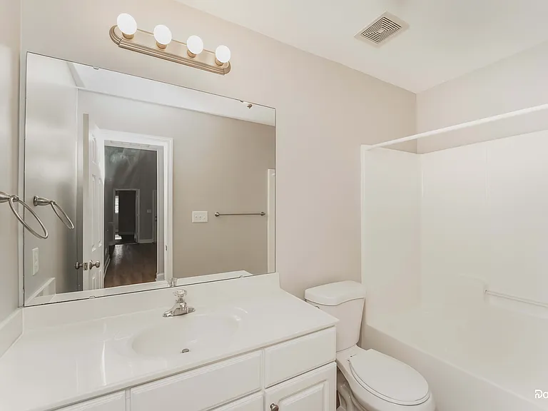 1105 Landen Chase Dr — Photo 10