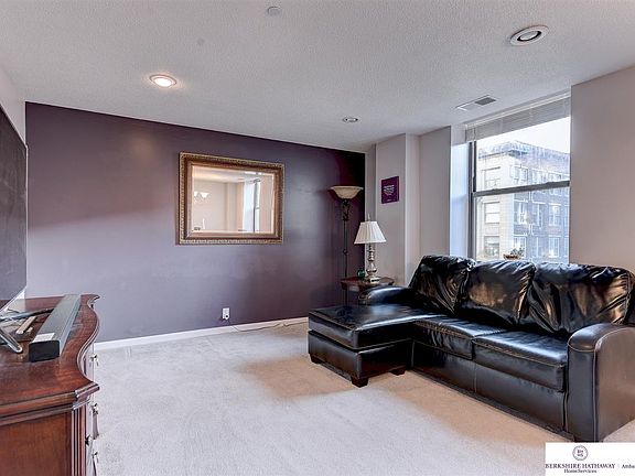 4th image of 312 S 16th St APT 405