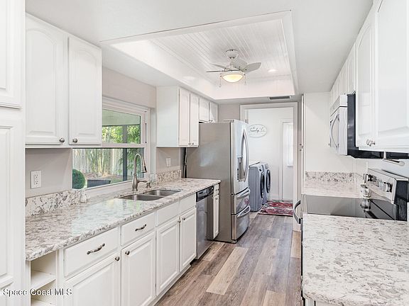 5th image of 658 Hibiscus Dr