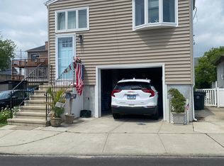 812 E Broadway, Milford, CT 06460
