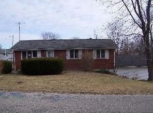 1931 N Dunbar Heights Dr, Greencastle, IN 46135