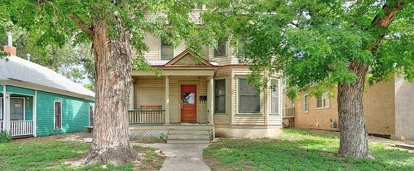 Front of Victoria Home