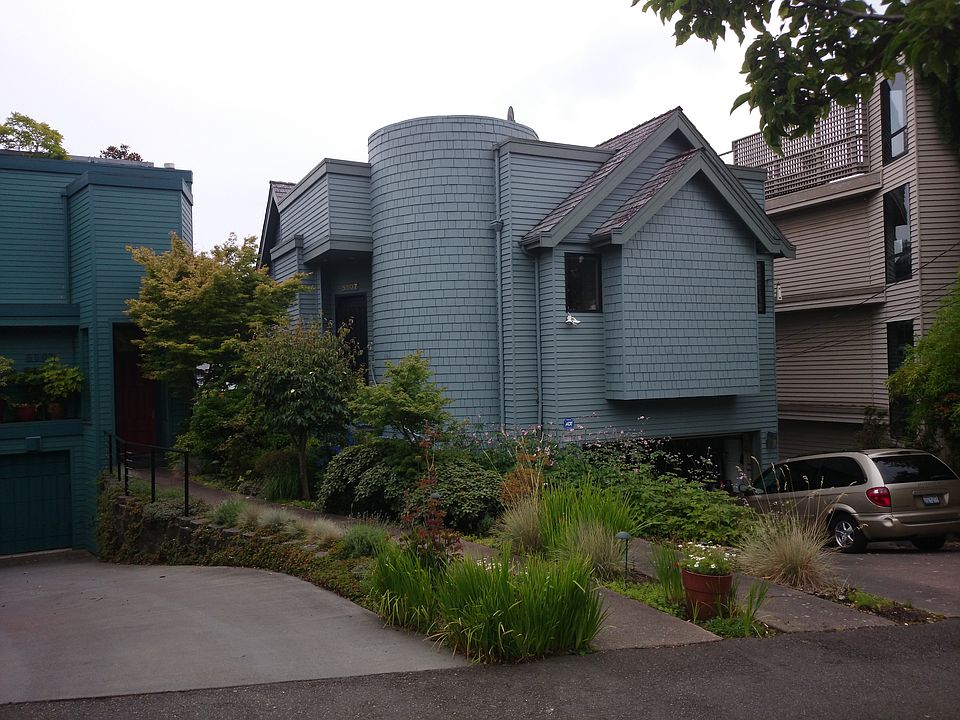 1st image of 5507 Seaview Ave NW