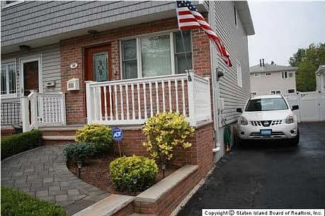1st image of 36 Ainsworth Ave