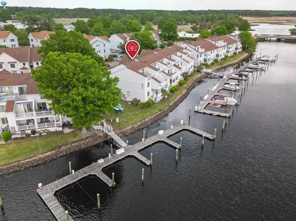 143 Harbor Watch Dr, Chesapeake, VA 23320