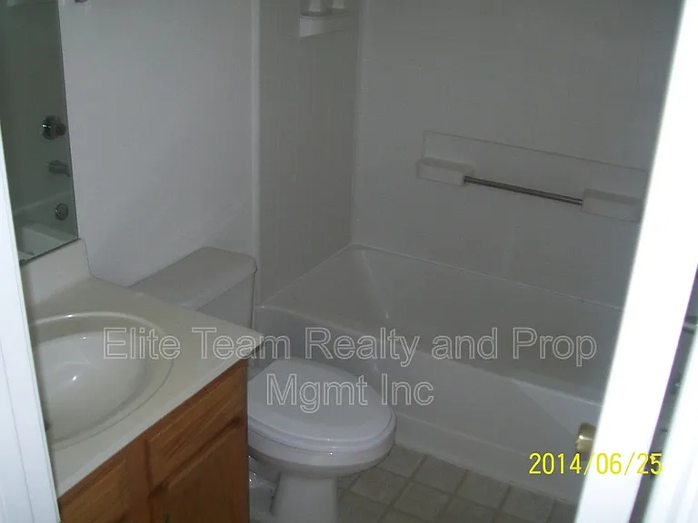 9134 Charminster Ct — Photo 10
