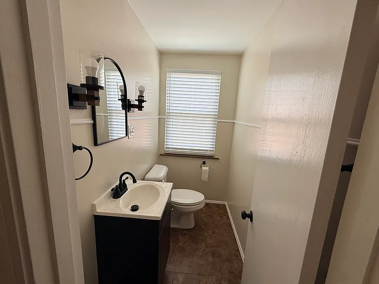 2nd floor half bath