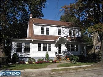 2nd image of 215 Carlton Ave