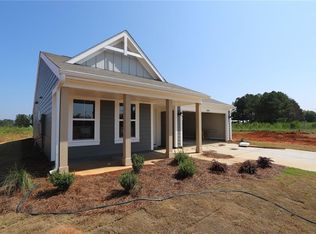 1009 Blossom Ln, Euharlee, GA 30120