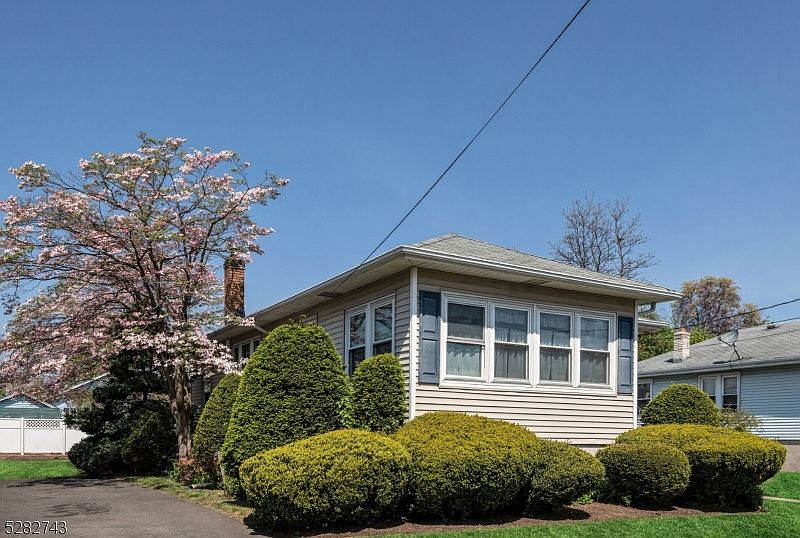 1st image of 56 Pomona Ave