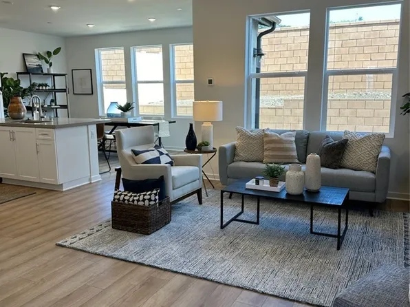 4085 Spring Haven Ln, Corona, CA 92883