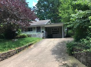 826 N Woodlawn Dr #826, Fayetteville, AR 72701