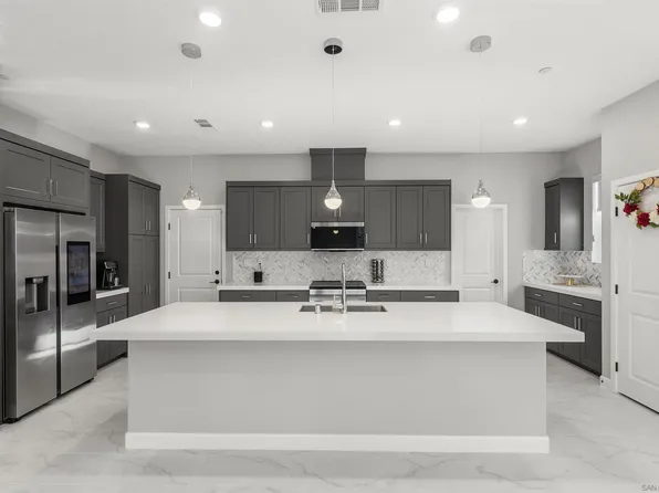 12124 Riley Ln, San Diego, CA 92128