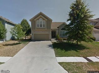 21726 W 62nd St, Shawnee, KS 66218