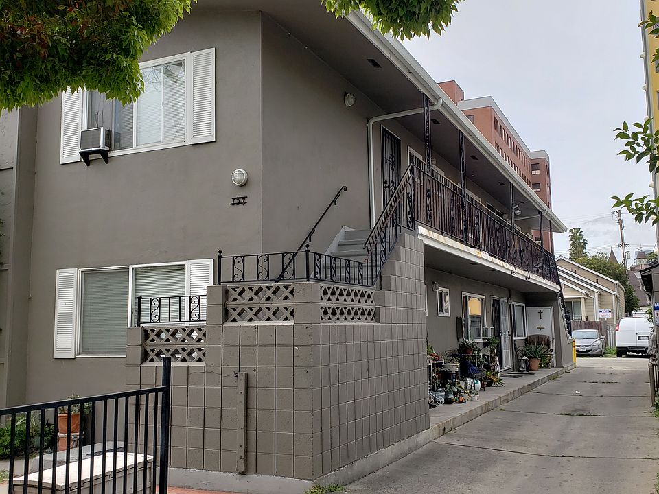 1st image of 157 N 5th St APT 6