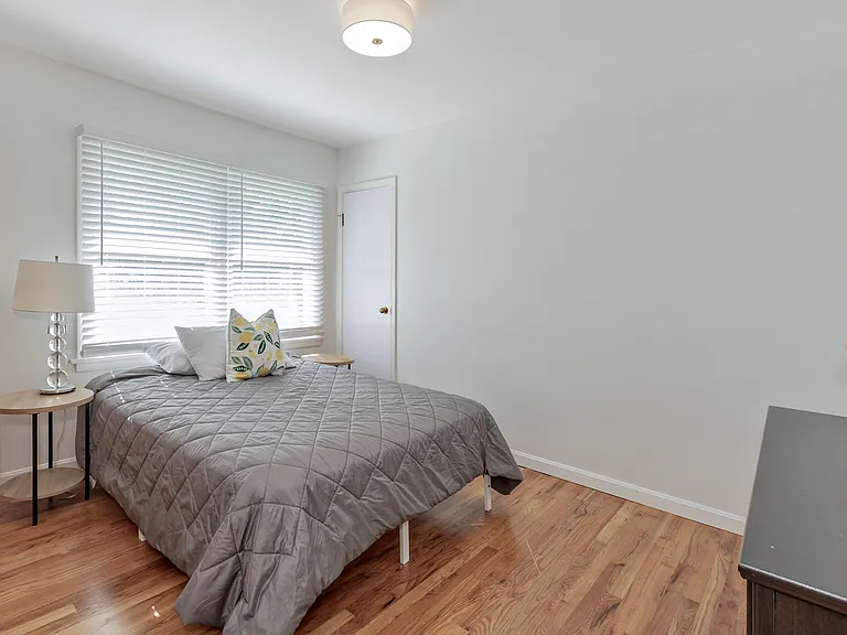 569 Bishop Rd — Photo 9