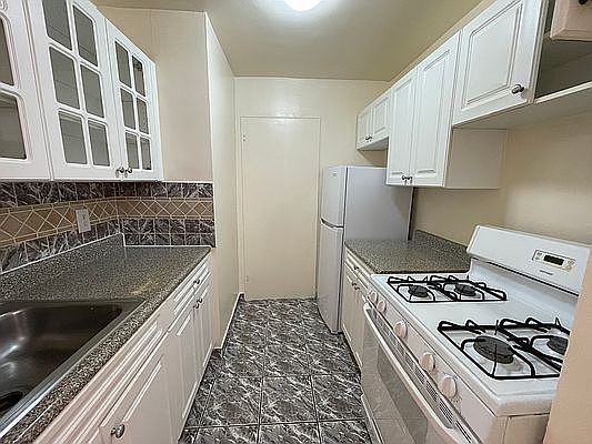 2nd image of 14241 41st Ave APT 410