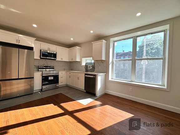 5th image of 660 Rogers Ave #2A