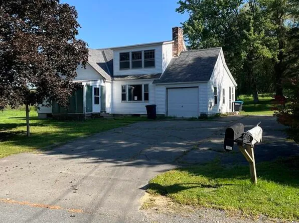 22-24 Gardner Road, Orono, ME 04473
