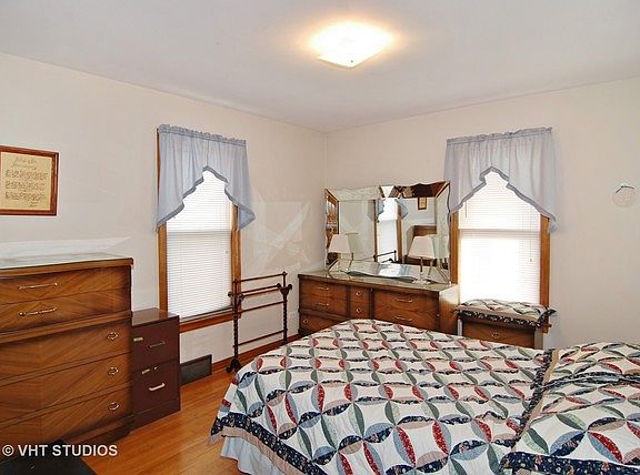 5th image of 3705 S 57th Ave