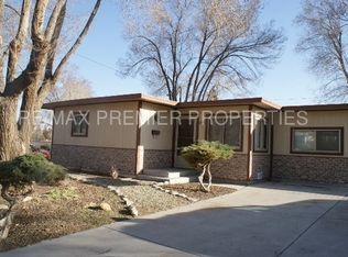 390 Denslowe Dr, Reno, NV 89512
