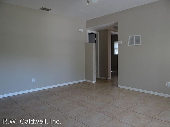 4th image of 5710 Newton Ave S