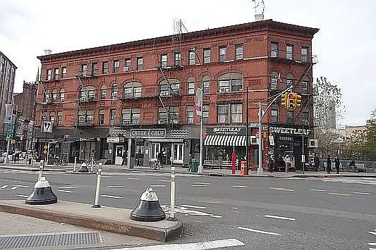1st image of 10-93 Jackson Ave #4LF