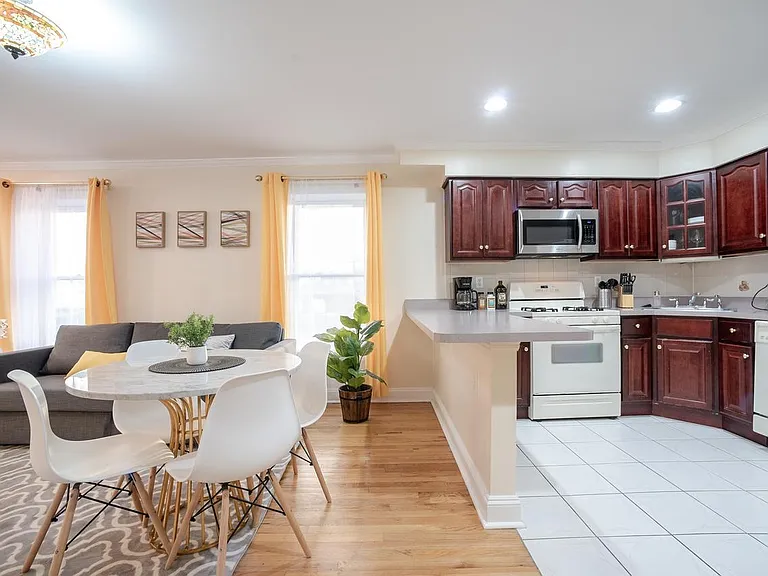3 Wayne St #2 — Photo 3